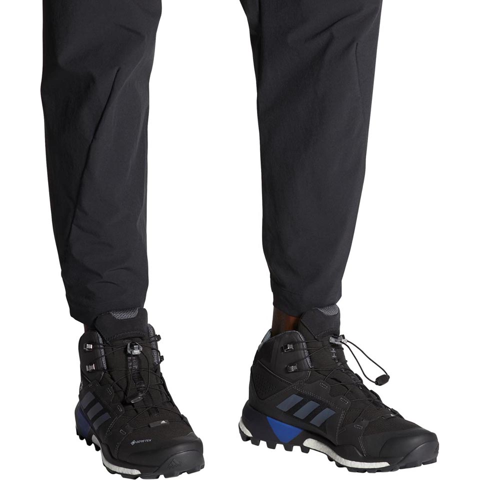 terrex skychaser xt mid gtx men's hiking boot