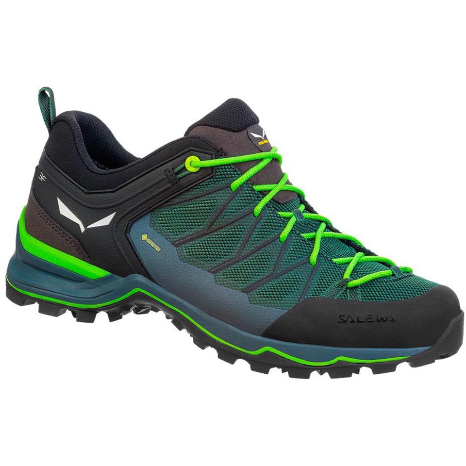 training shoes for hiking