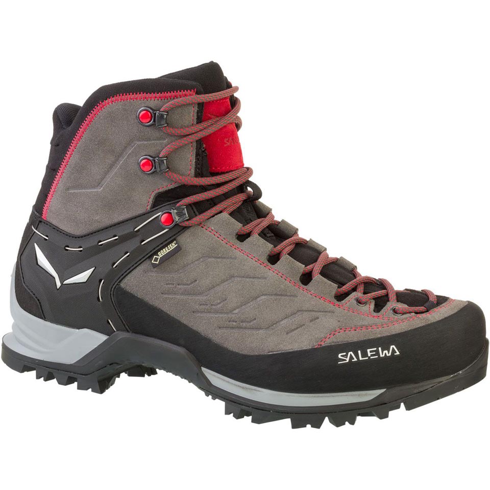 salewa hiking boots