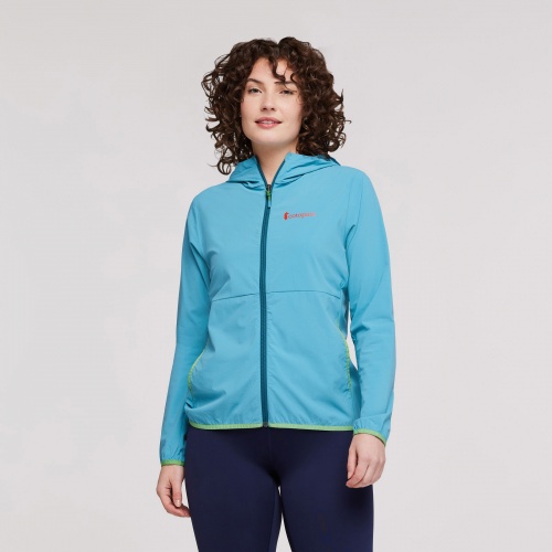 Women's Vuelta Performance Windbreaker Jacket (Clearance) product image - main